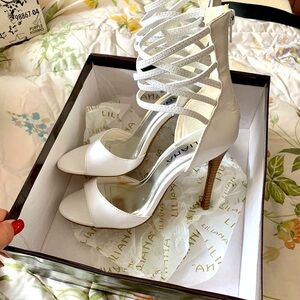 NEW Liliana white ankle strap stilettos- 6.5M